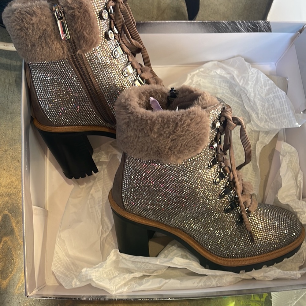 JLO JENNIFER LOPEZ 6 1/2 M charcoal Grayson high heel boots beautiful sparklyNEW